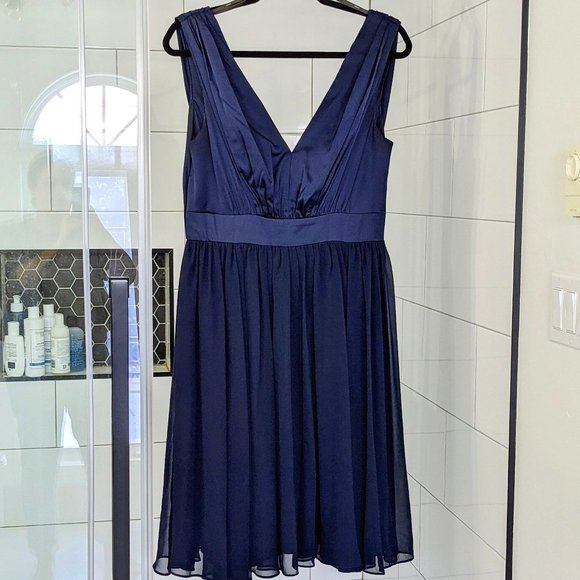 Vera Wang Navy Dress - Picture 3 of 7